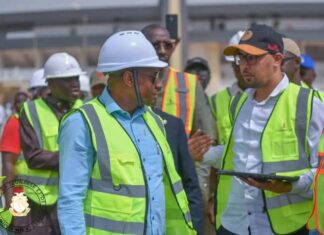 Infrastructures sportives : le ministre Mamadou Cellou Baldé durcit le ton sur les délais