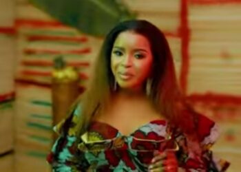 Marie Louise Ouamouno célèbre l’amour avec le clip « Partout »