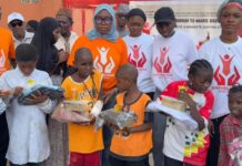 Humanitaire : Bébé Baya offre des kits alimentaires et des vêtements à deux orphelinats