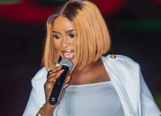 Marie Louise Ouamouno en concert live au CCFG