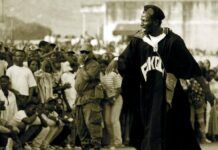 Tiken Jah Fakoly : 30 ans de « mangercratie » et de combat